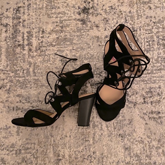 XOXO Balta strappy heels - Picture 2 of 4